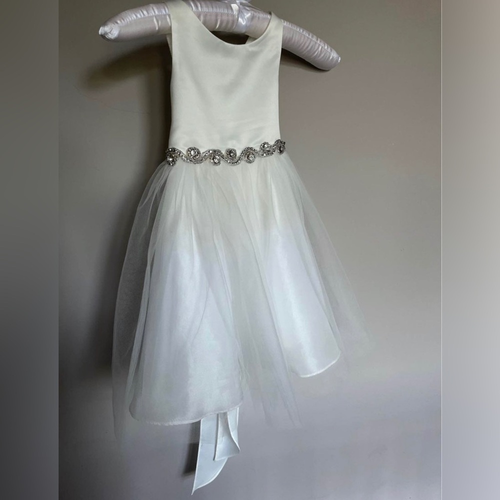 3T Flower Girl dress in Soft White.